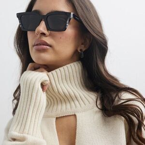 Burberry BE4392U 405187 Sunglasses Black/Check White Square Frame, Grey Lenses